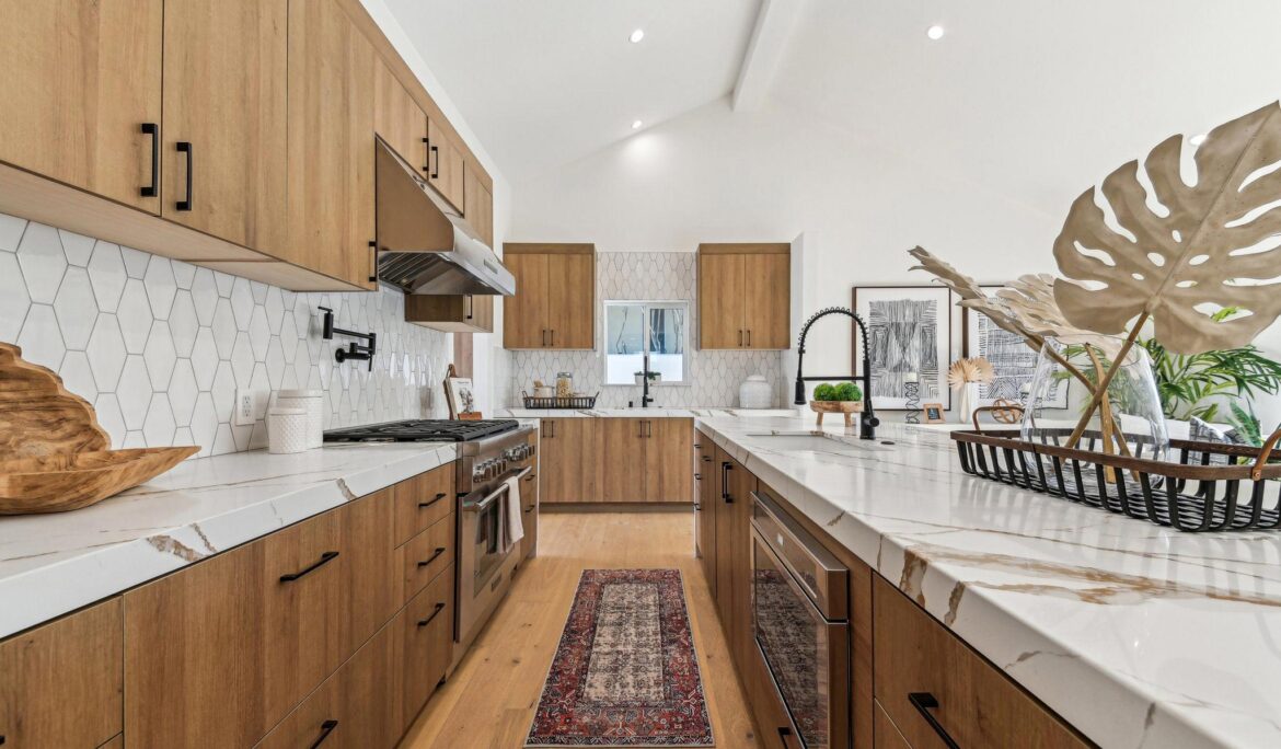 Luxury Kitchen in Long Beach